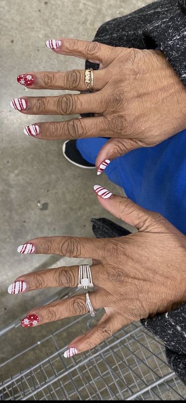 Candy cane holiday nails